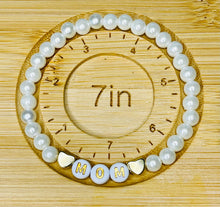 Load image into Gallery viewer, Personalized Pearl Name Bracelet - Custom White &amp; Gold Stretch Beaded Bracelet- Dainty Letter Bracelet Gift